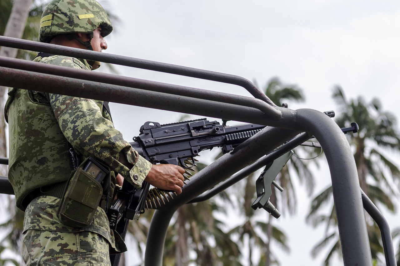 话机通信实名账号：摩杰平台代理33833